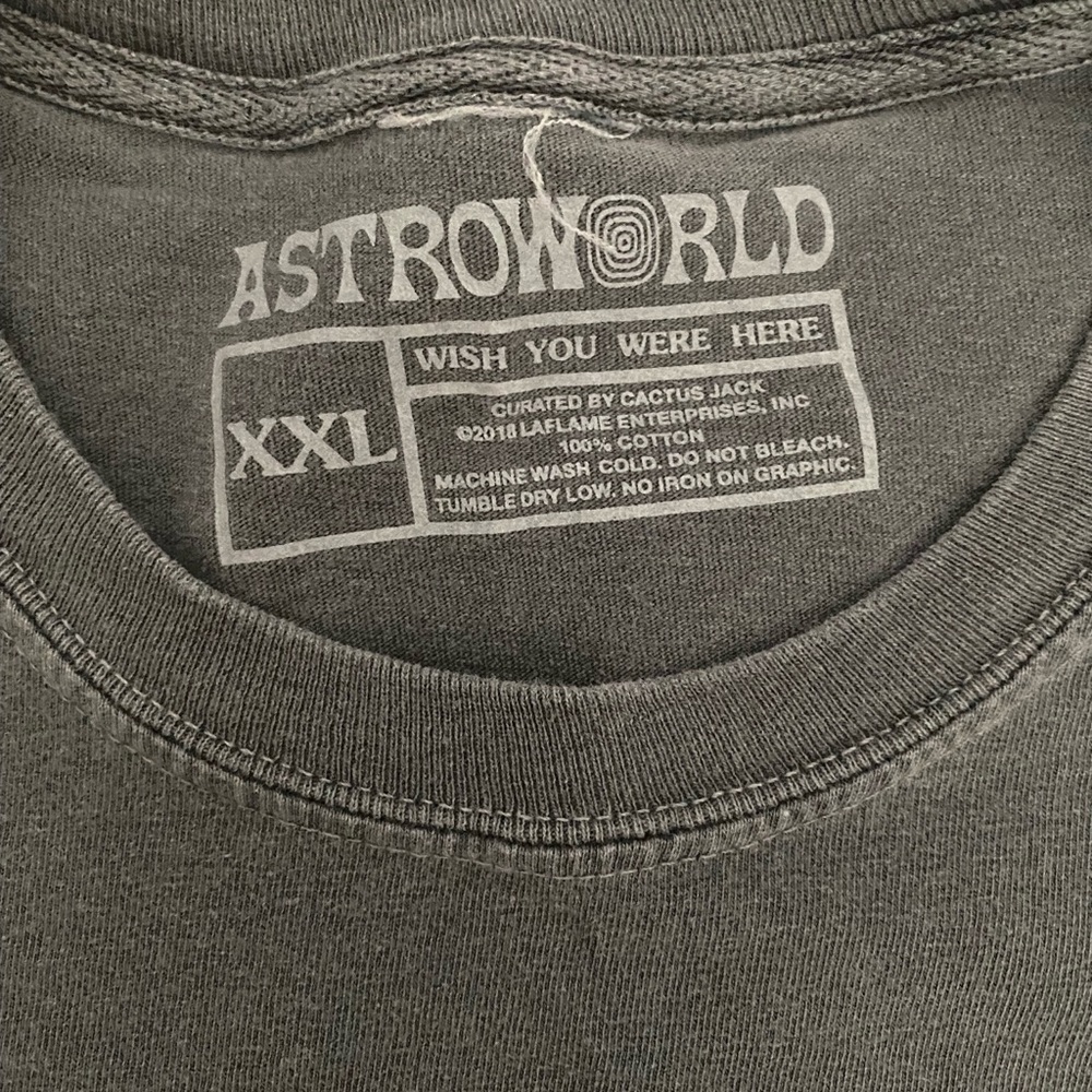 Travis Scott - Picture 3 of 3